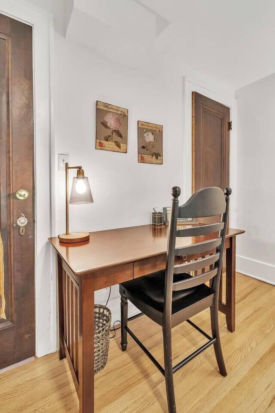 Additional Workspace in Second floor bedroom.