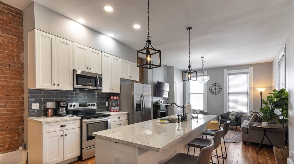 Fully Equipped Kitchen with Island