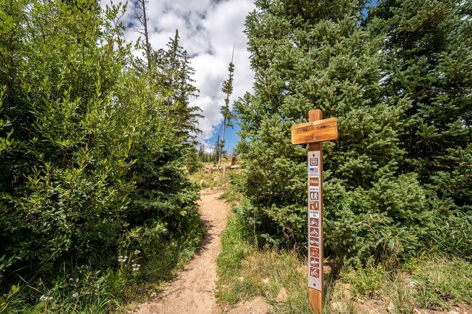 Nearby Buffalo Mountain Trailhead.