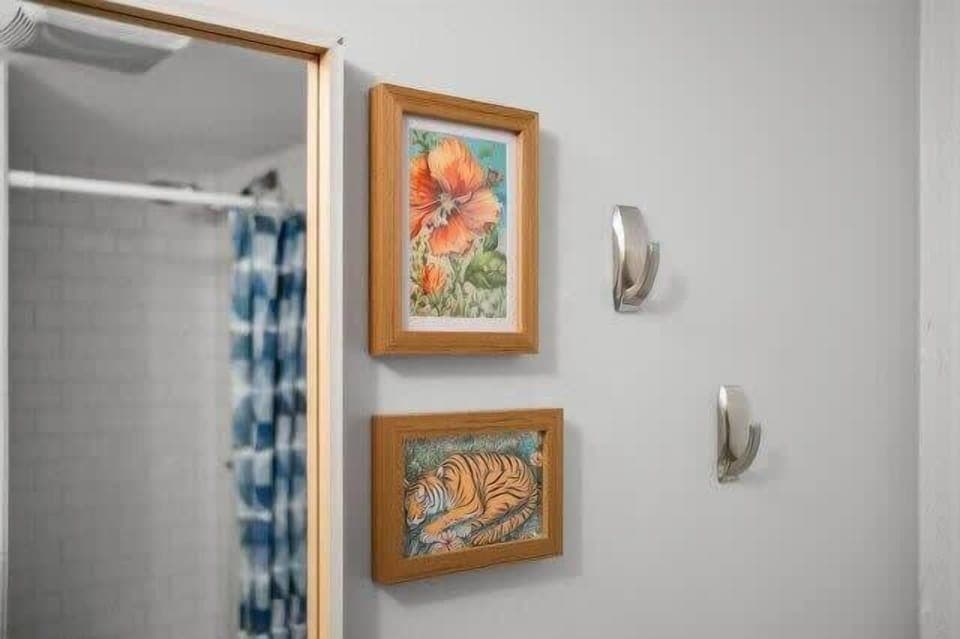 #StayInMyDistrict #EntireHome #BookDirect