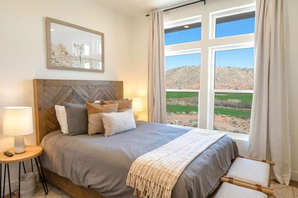 Second floor bedroom with golf course view