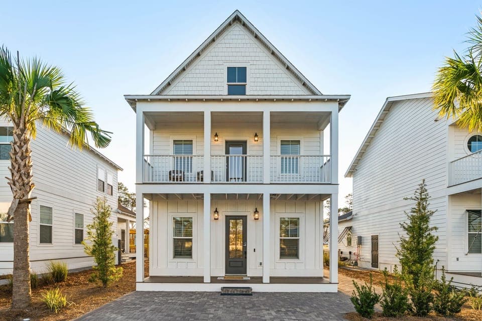 Experience ultimate beach vacation at Sugar Sands House .6 miles from Inlet Beach, one of the largest public beaches in the 30a area! Our 5 bedroom/4 bath home comfortably sleeps up to 14 and is packed with amenities to make your vacation unforgettable!