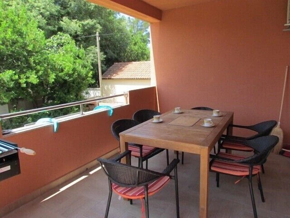 terrace -rest place
