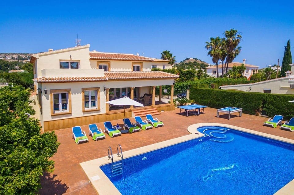 Villa Alvaro image