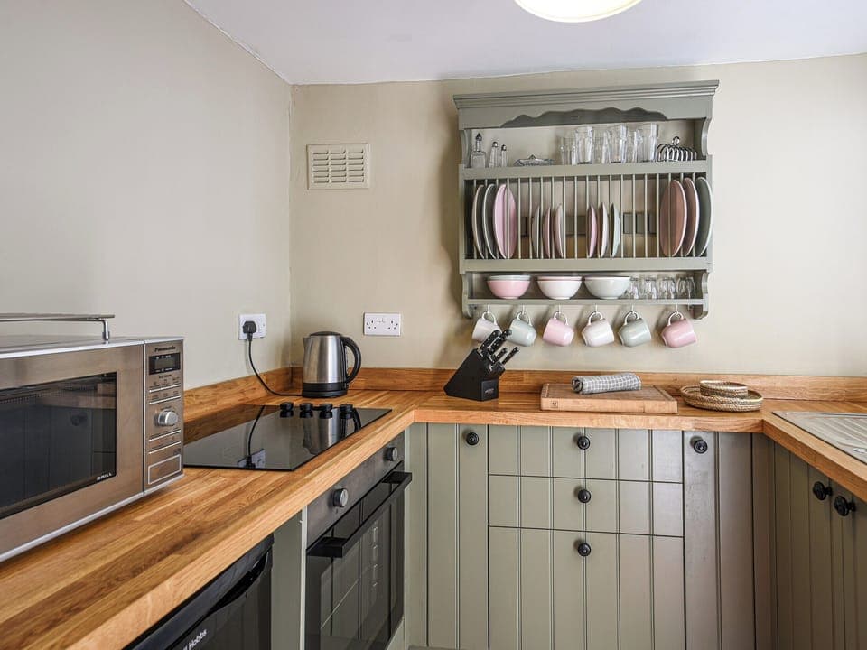 Kitchen | Bwthyn Llys (Machynlleth Old Court House), Machynlleth