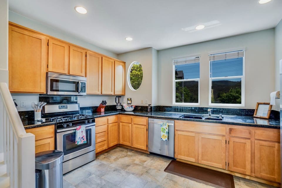Enjoy a fully equipped kitchen 
