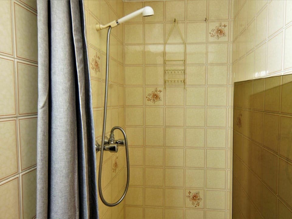 Sky, Mountain, Snow, Cloud, Highland, Slope, Outdoor Recreation, Tree, Freezing, Terrain