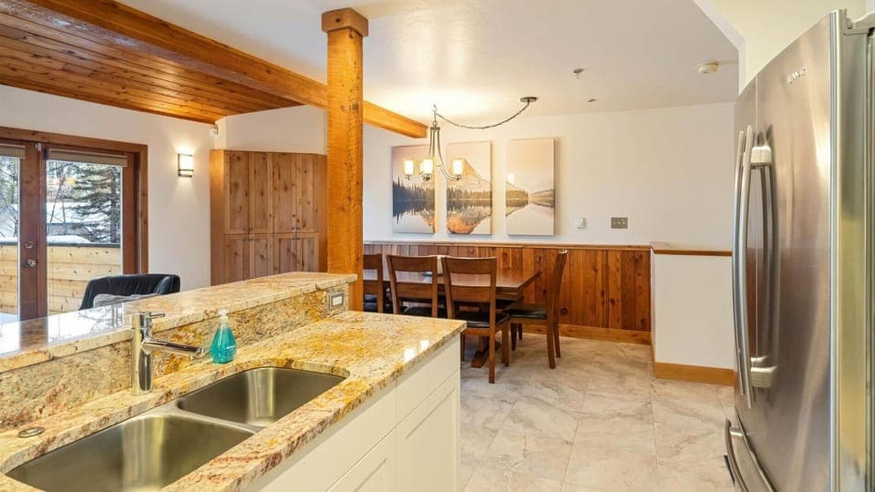 Open concept kitchen and dining area