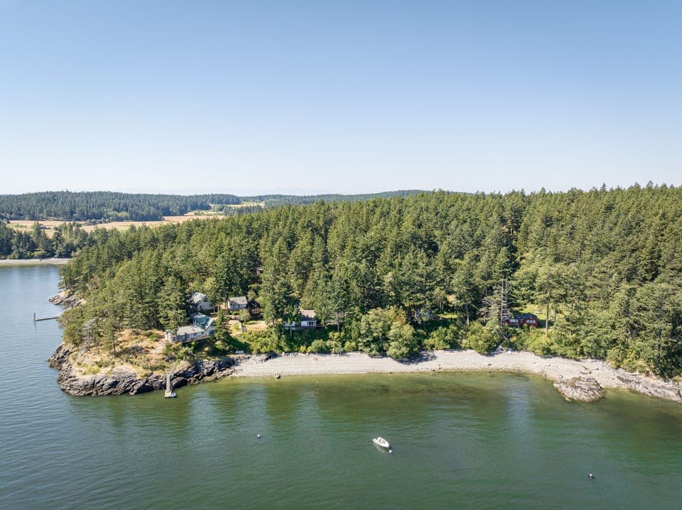 261 Beverly Ln - Lopez Island Washington - 01