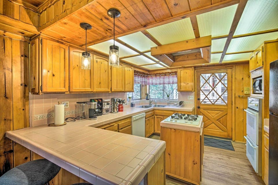 Kitchen | Fully Equipped | Cooking Basics