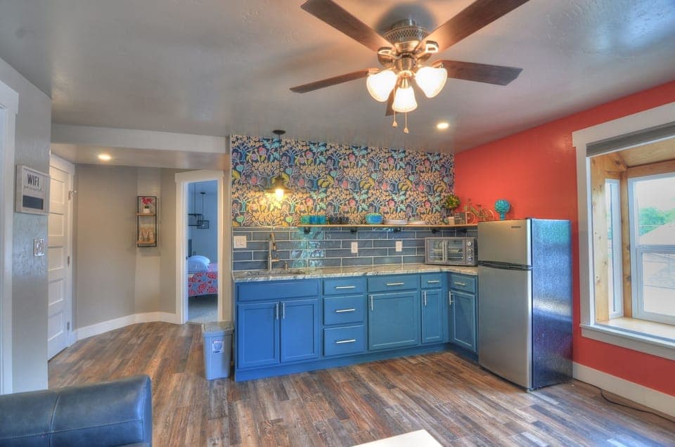 Kitchenette 1
