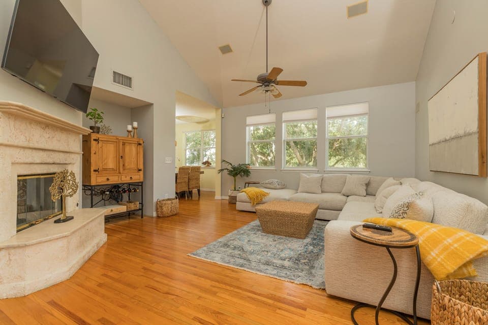 Grand Livingroom