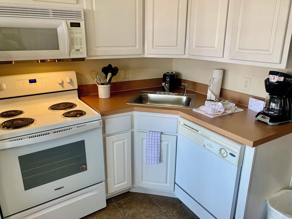 Cut costs and save some money in your fully equipped kitchen while on vacation!