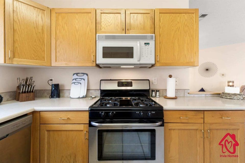 Fully stocked kitchen