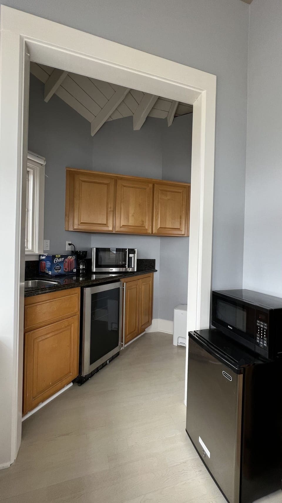 Simple kitchen corner