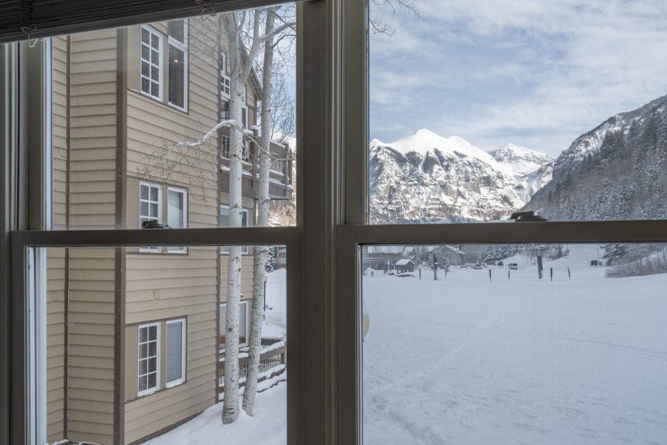 Spectacular mountain views.