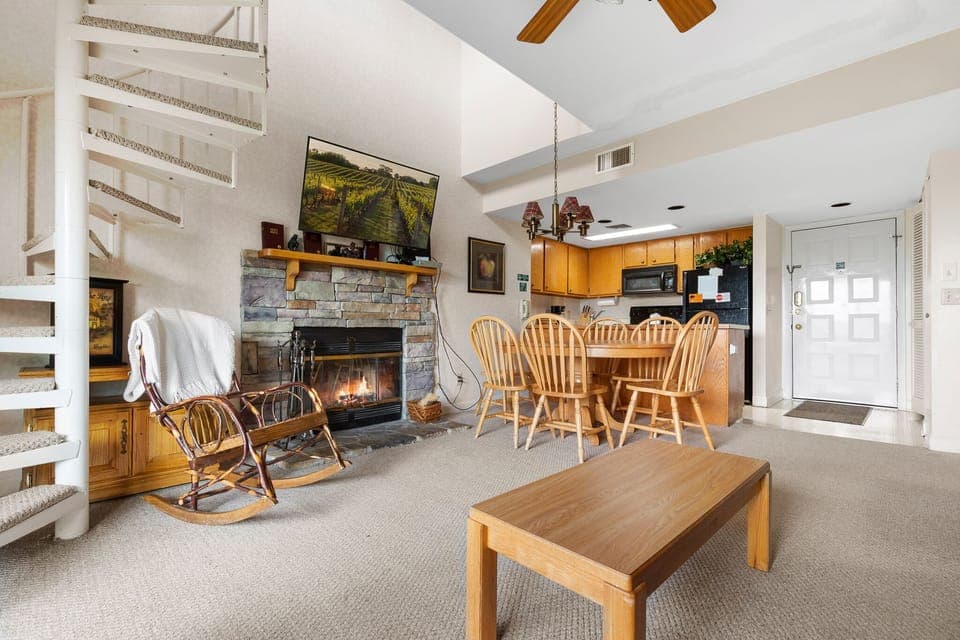 Spacious and Welcoming Layout