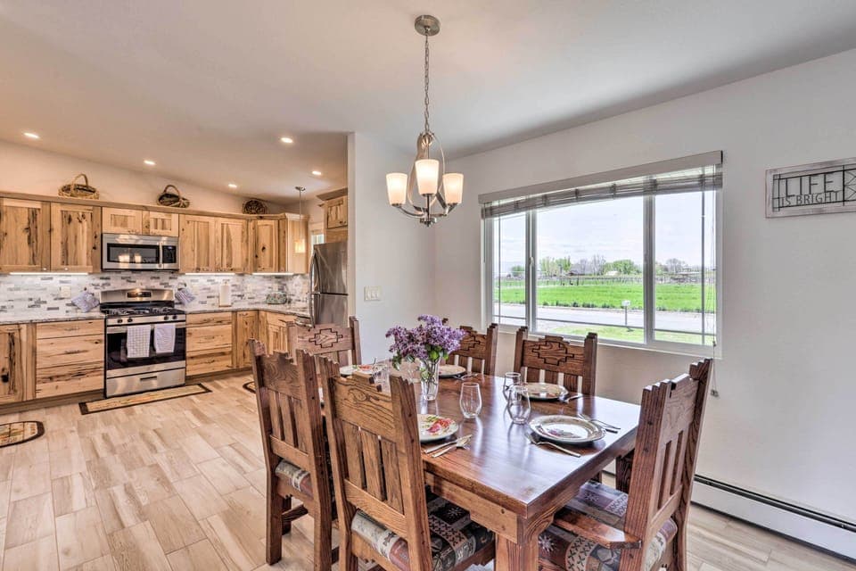 Palisade Vacation Rental | 2BR | 2BA | 1,352 Sq Ft | 3 Stairs Required