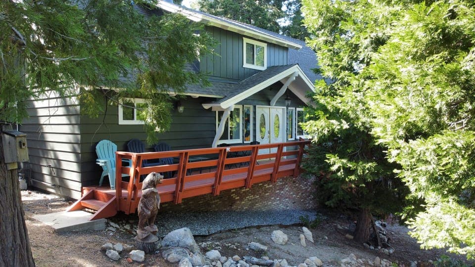 Front deck, great for enjoying coffee in the morning or chatting with friends