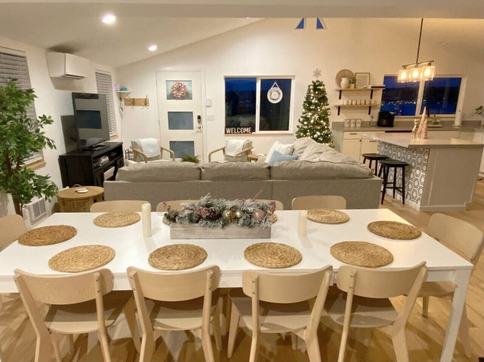 A place for gathering, gifting, and giggling.