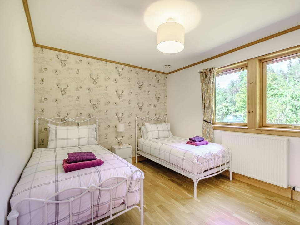 Twin bedroom | Benmore Drimfern - Benmore Home Farm, Benmore, near Dunoon