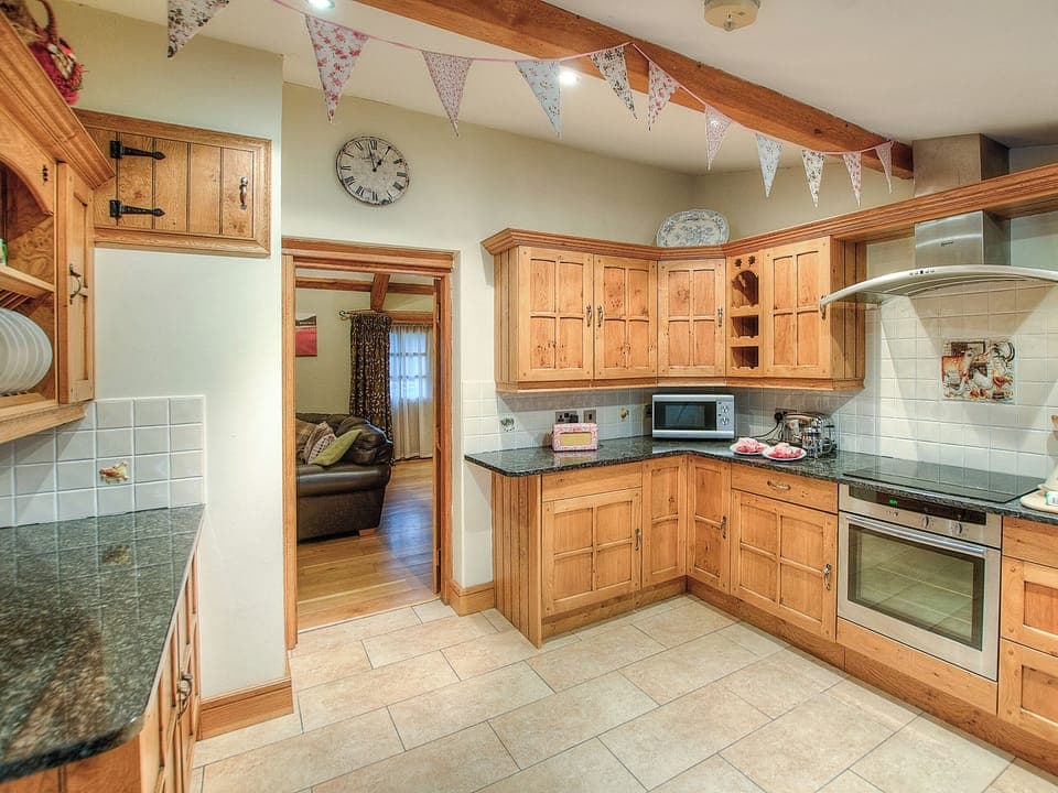 Interior | Yr Hen Glowty, Puncheston