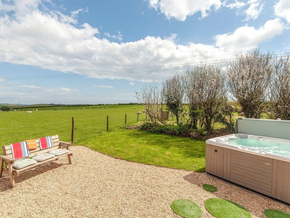 Outdoor area | Hafan Fach, Pembroke