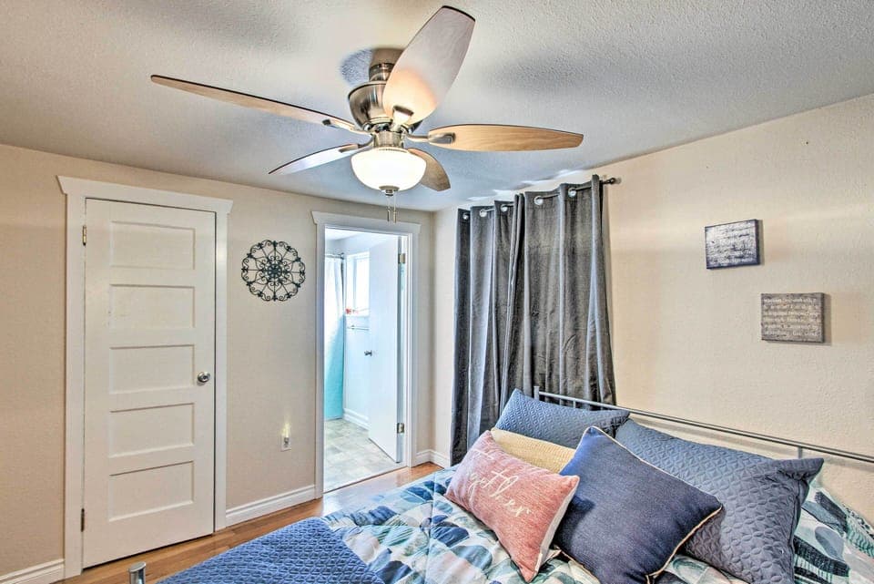 Bedroom Suite | En-Suite Bathroom