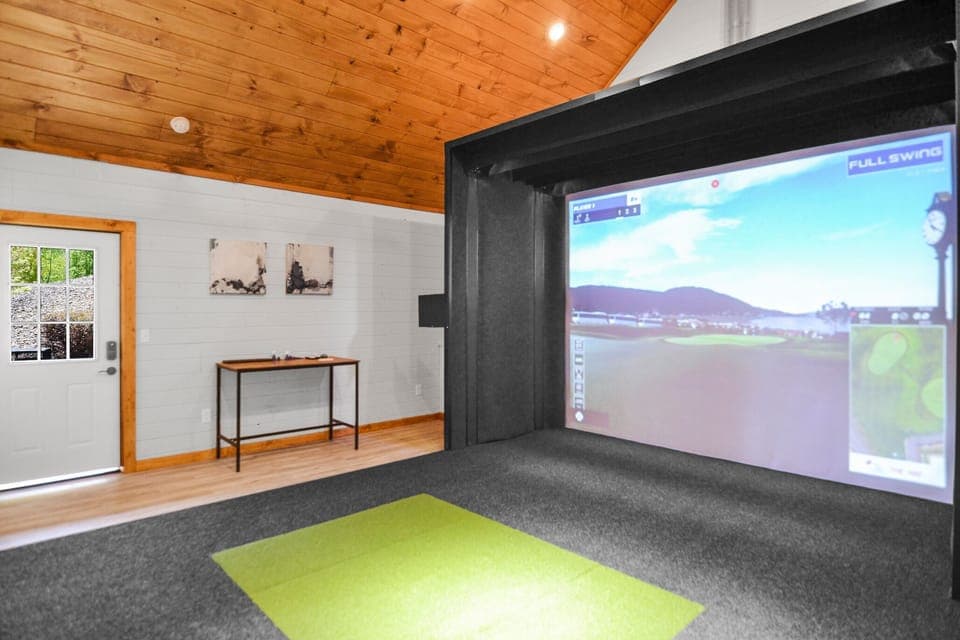 Private golf simulator room