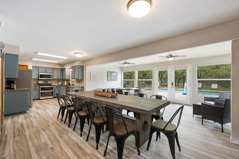 Big dining room for your group