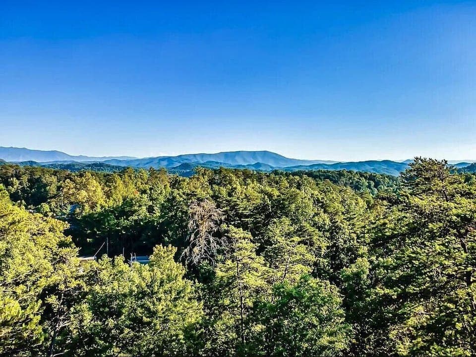 Amazing view of Smoky Mountains from upstairs bedrooms.
