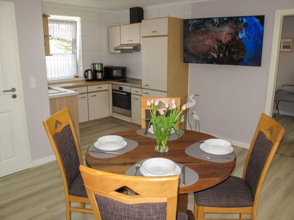 Water, Table, Tableware, Property, Sky, Furniture, Building, Window, Blue, Chair