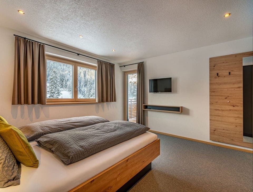 Furniture, Building, Comfort, Window, Wood, Interior Design, Architecture, Bed Frame, Shade, Cabinetry