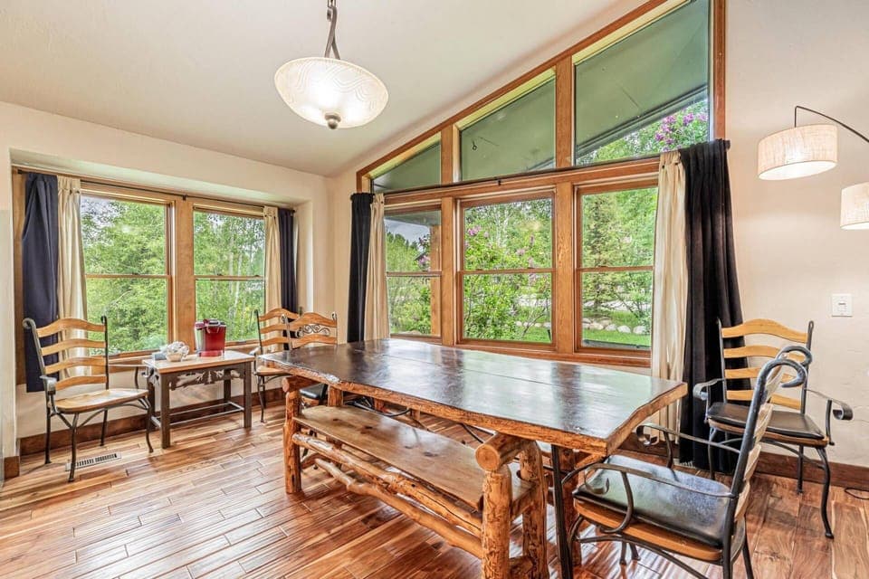 Our dining room is built for the big moments that make a vacation memorable.