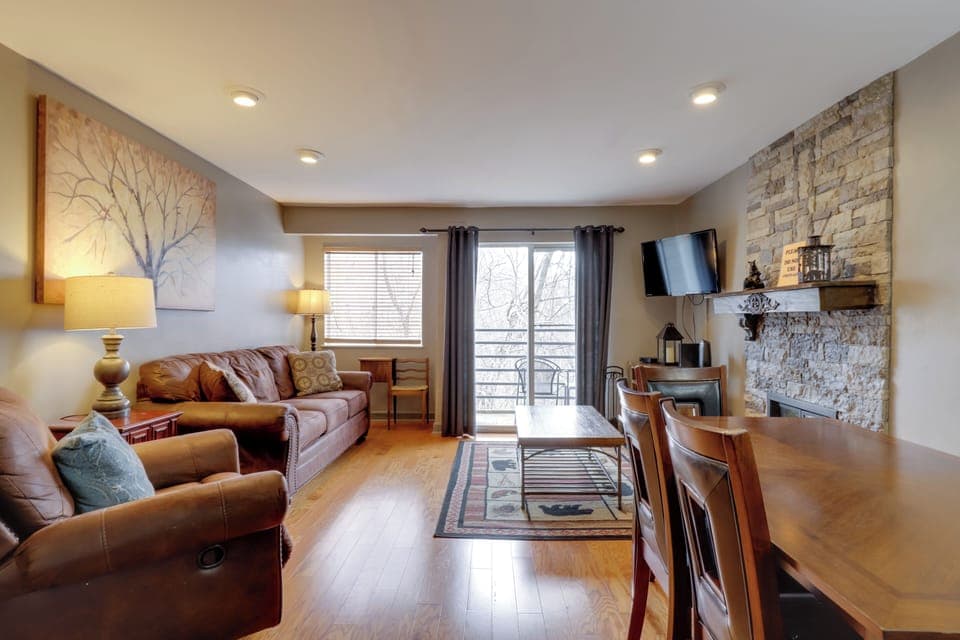 Gatlinburg Vacation Rental | 2BR | 2BA | Stairs to Access | 796 Sq Ft