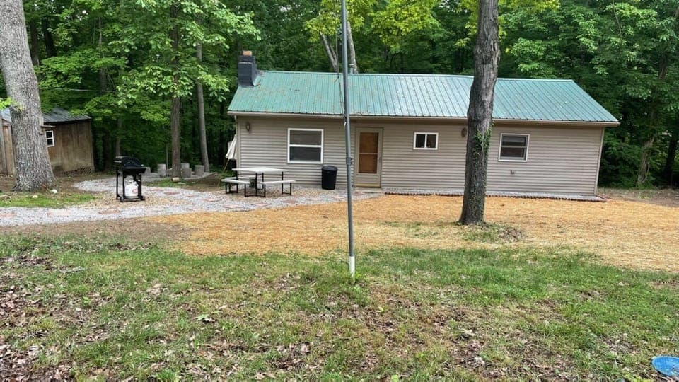 Outside - Picnic table, BBQ Grill, Firepit