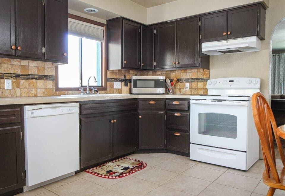 Beautiful kitchen with new appliances.
