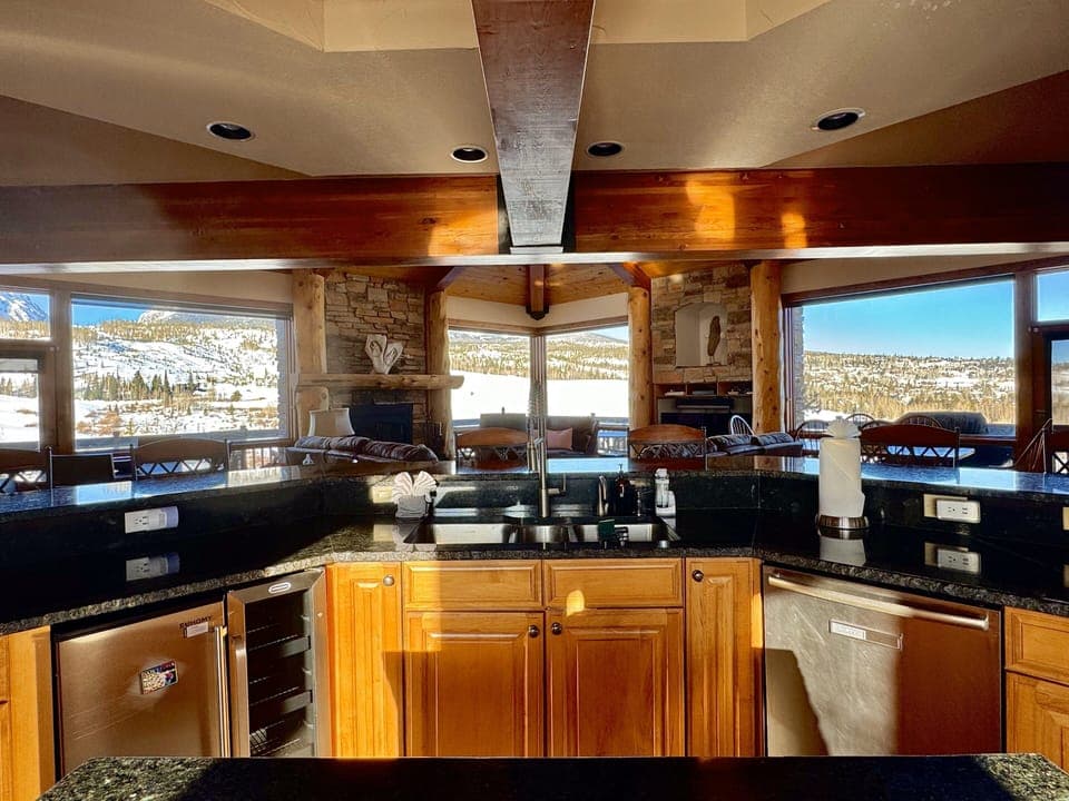 KITCHEN VIEW