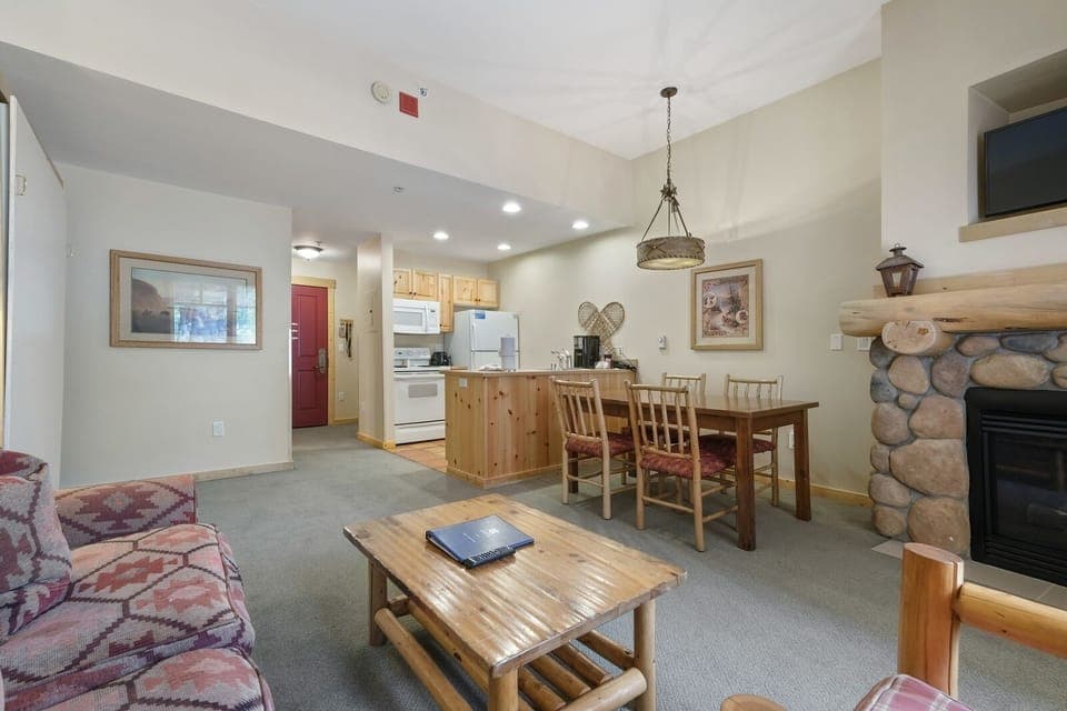 Flooring, Living Room, Room, Indoors, Furniture