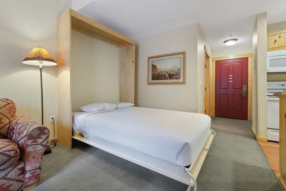 Furniture, Bedroom, Room, Indoors, Flooring