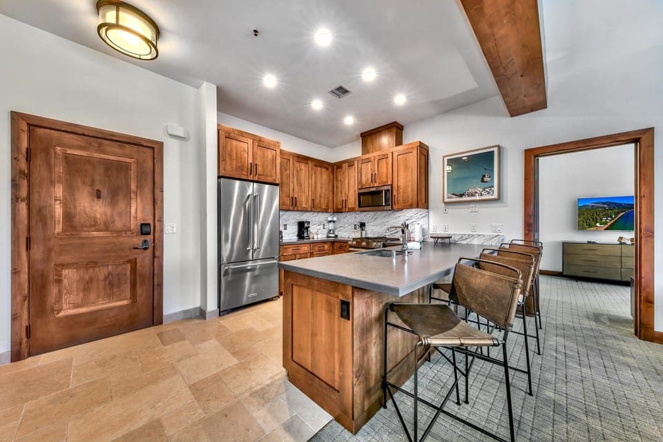 Flooring, Room, Indoors, Hardwood, Kitchen