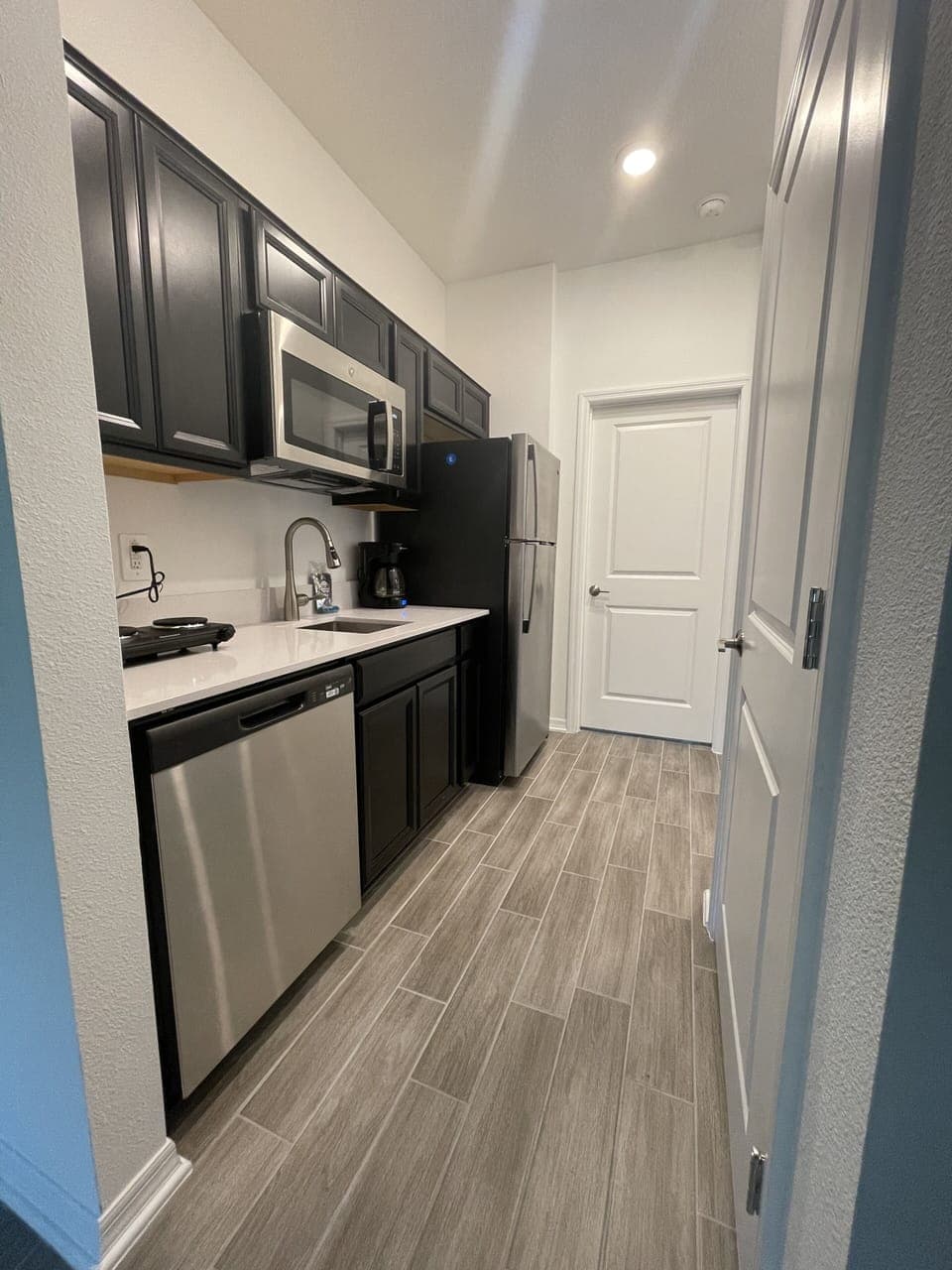 Full kitchen 
