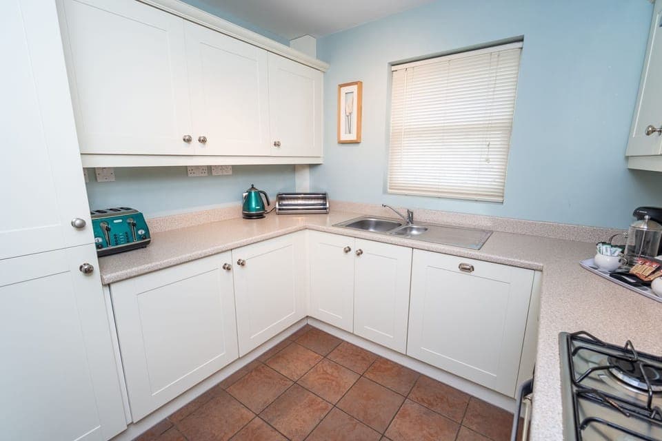 A well equipped kitchen has everything you need to cook dinner during your self catering holiday in Keswick