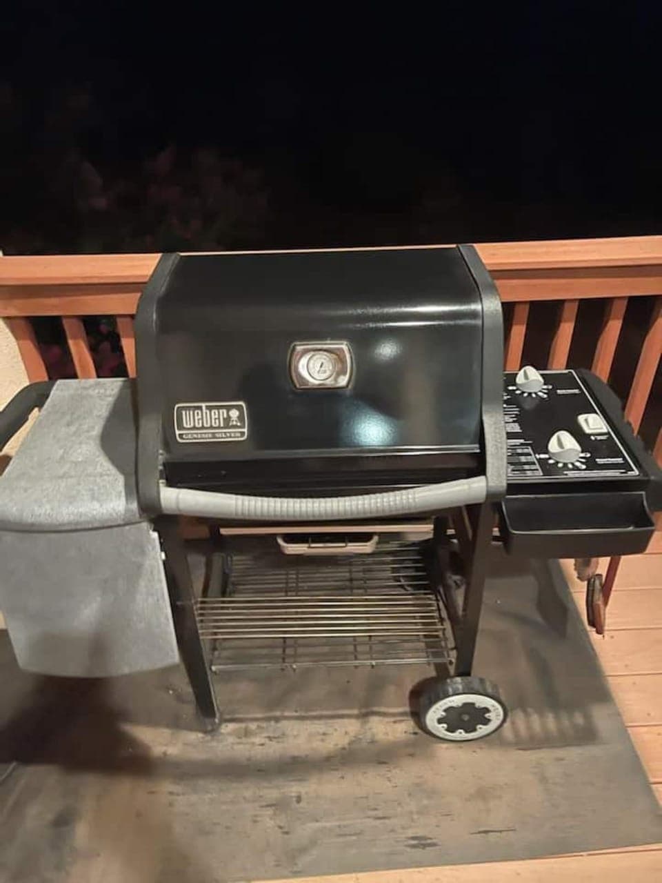 Natural gas BBQ grill