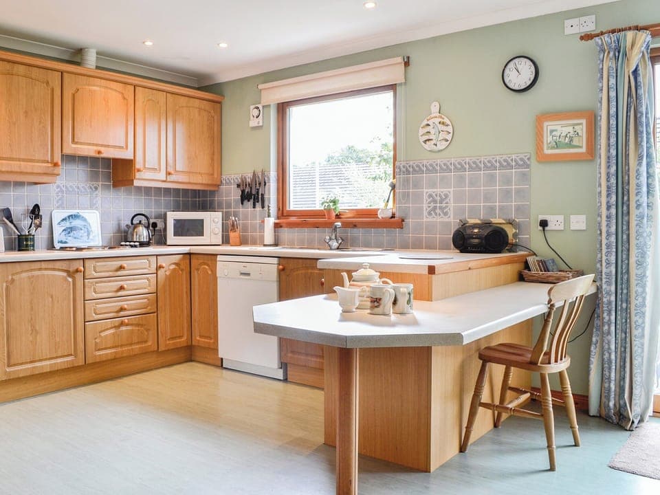 Kitchen/diner | Coille Mhor, Spittalfield, nr Dunkeld