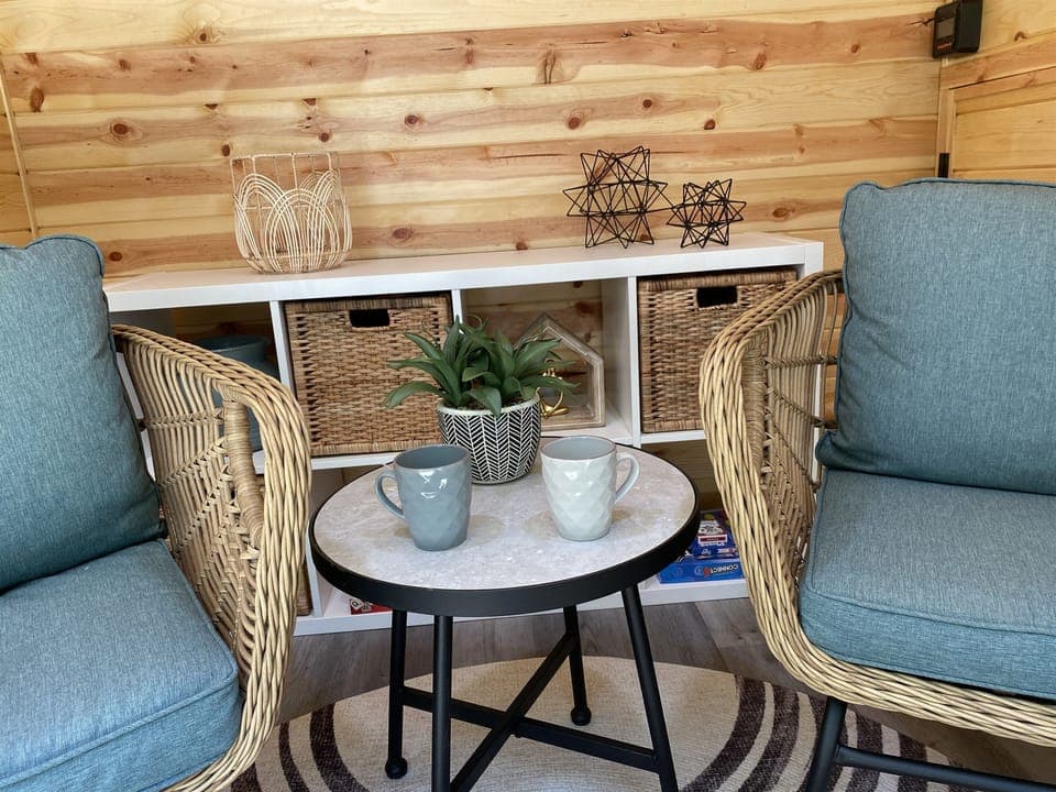 Great spot for coffee and wildlife viewing. We often see deer, fox and a large array of birds.