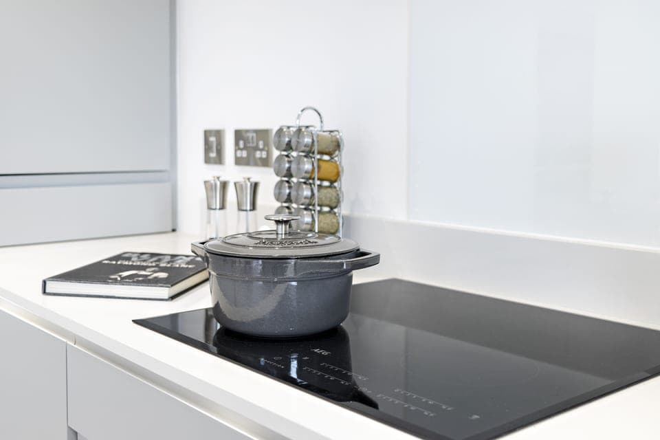 Enjoy preparing meals together in this high spec kitchen