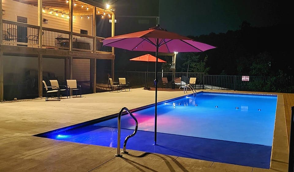 Huge beautiful pool and deck!