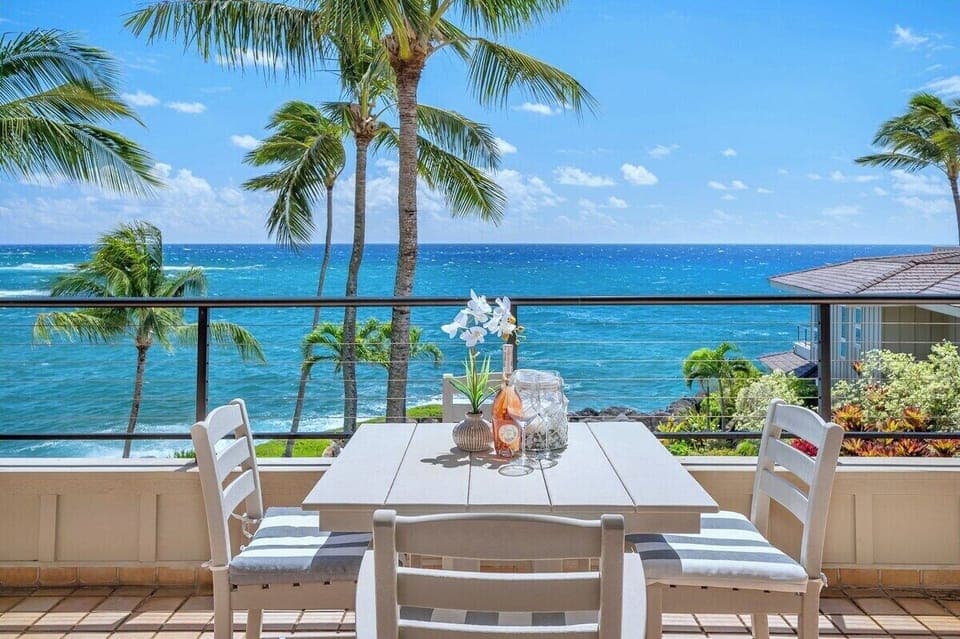 Whalers Cove 231 Ocean Front Dining Alfresco