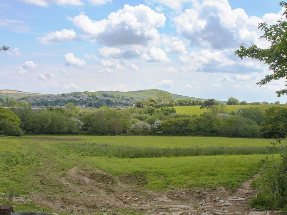 Surrounding area | The Cider Press, Watton, near Bridport
